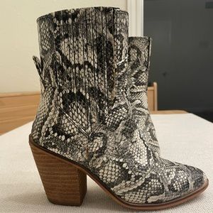 Vintage Havana Boots by ViciDolls